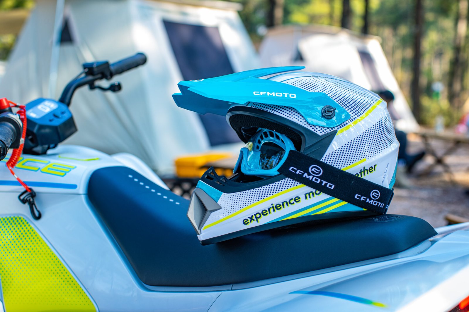 BĒRNU KVADRACIKLS CFORCE EV110 - Image 4