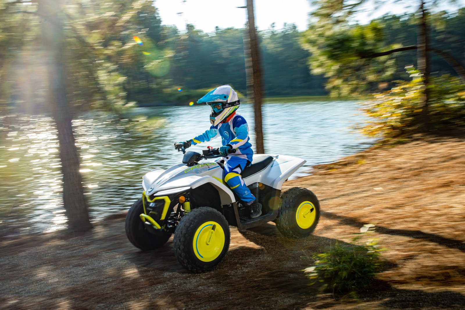 BĒRNU KVADRACIKLS CFORCE EV110 - Image 7